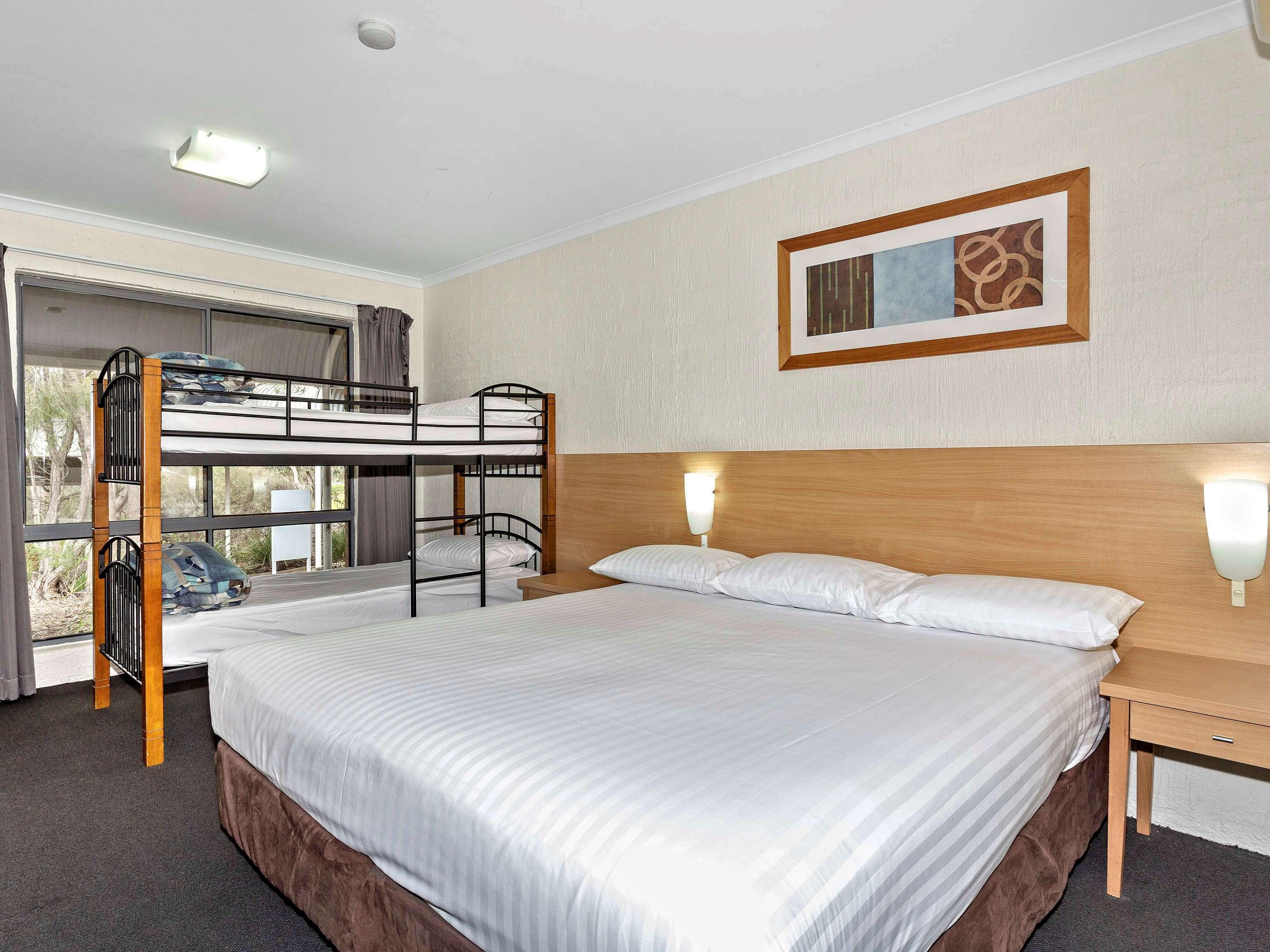 ibis Styles Canberra Eagle Hawk Exterior foto