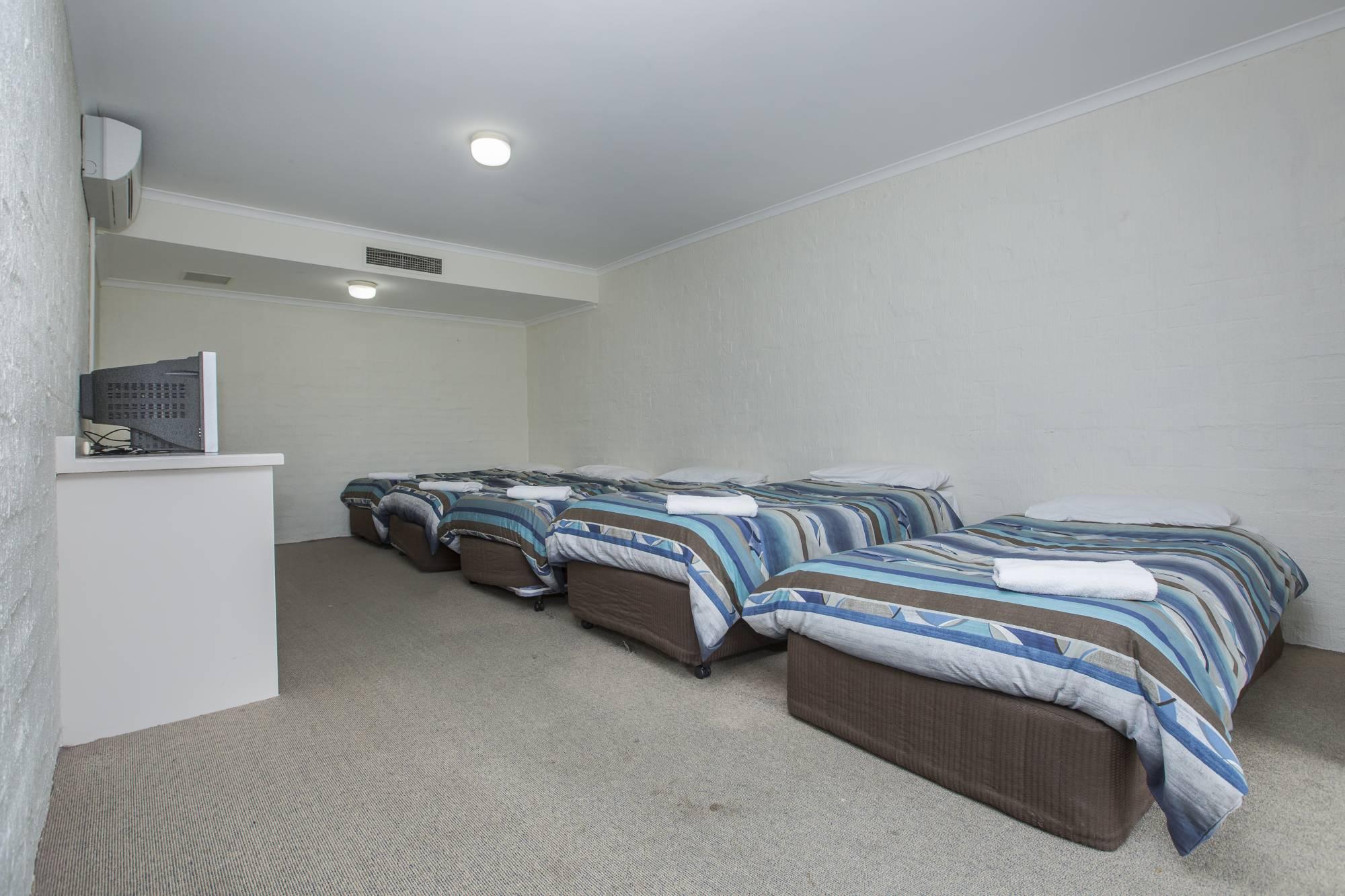 ibis Styles Canberra Eagle Hawk Exterior foto